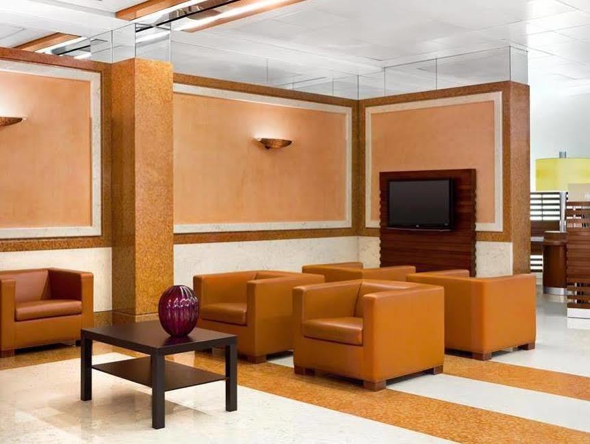 Four Points By Sheraton Hotel 4*