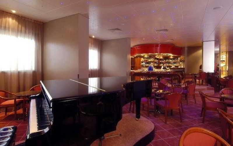 Four Points By Sheraton Hotel 4*